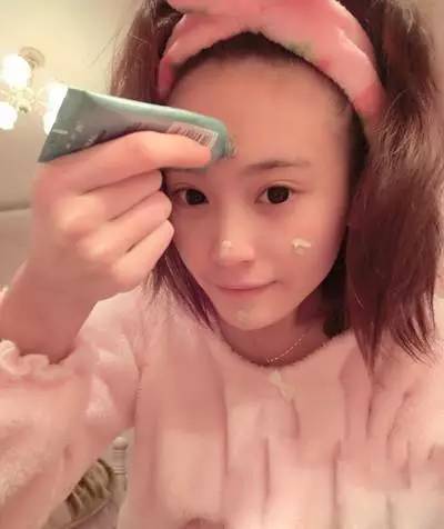 怎么样化妆好看又自然视频教程,化妆技巧教程全脸日常妆怎么画