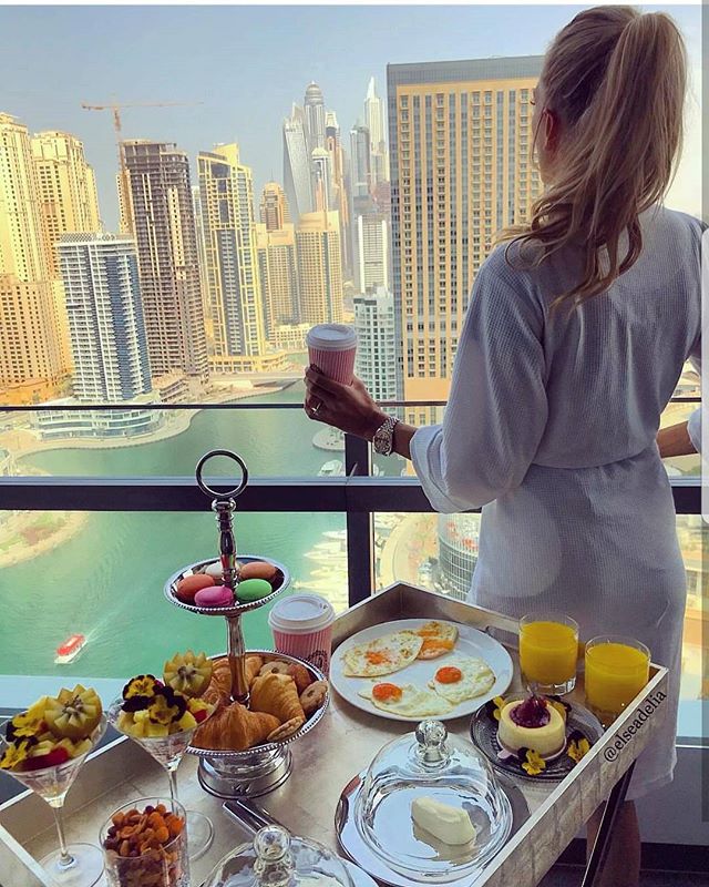 迪拜十大奢华行为,迪拜奢侈生活真实历程