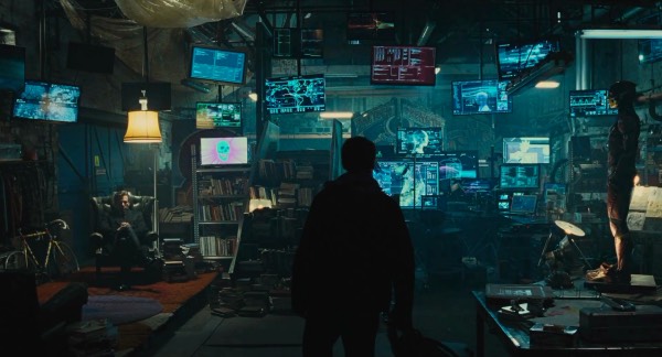 闪电侠的“秘密基地”,宅男英雄的生活工作一体化办公室