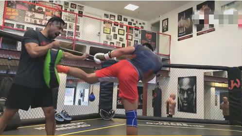 一龙打ufc能坚持3秒吗,ufc最暴力15个瞬间一龙敢打吗