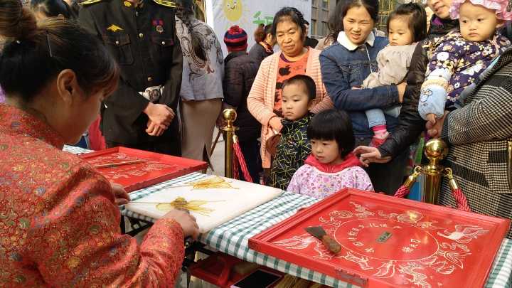 小时候自己做的糖画,小时候做的糖画