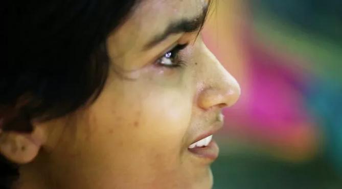 为保护孩子惨遭欺负,为了孩子甘愿被人欺负