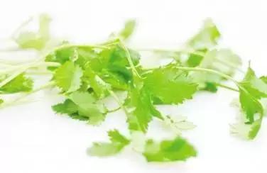 这些让我路转粉化妆水、唇膏……用了之后再也离不开