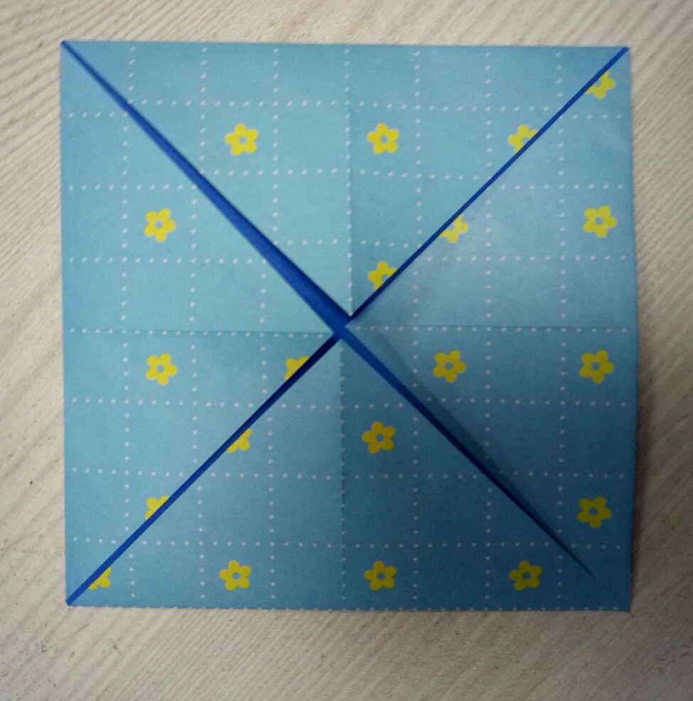 1张正方形折纸可以折什么,正方形折纸可以折什么东西