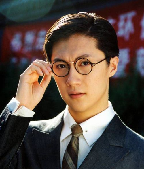 凌潇肃最近综艺节目演员的诞生,凌潇肃与迟帅哪个个子比较高一点