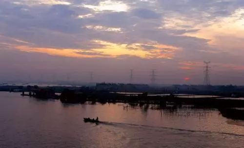 聆听|吴喜彬:《宿命里的河》——诵读:以琳