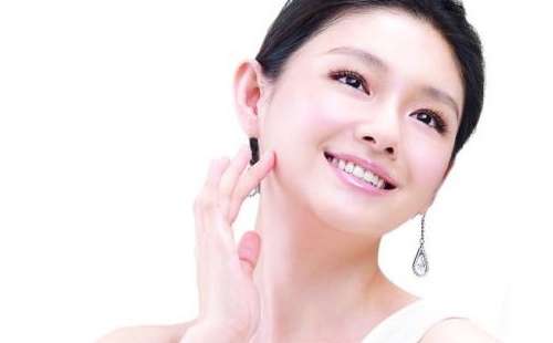 使肌肤平滑,让肌肤如花绽放