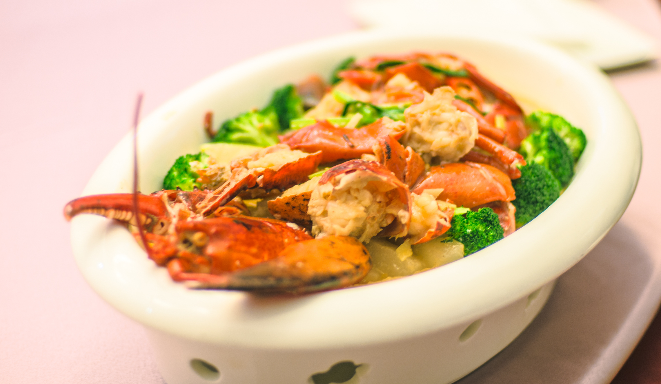 为何上海人都喜欢驱车到这吃大闸蟹，晚上还愿住在这里