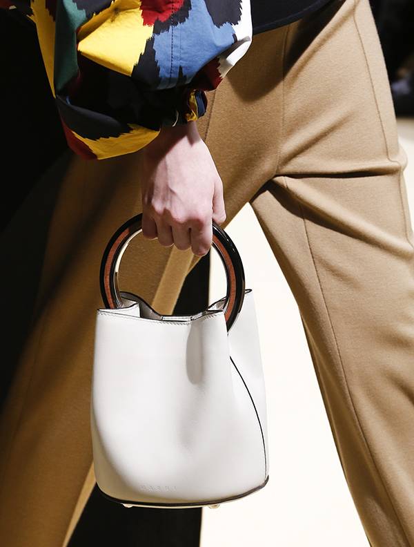 什么品牌包包火,什么牌子的包包最好看最有档次