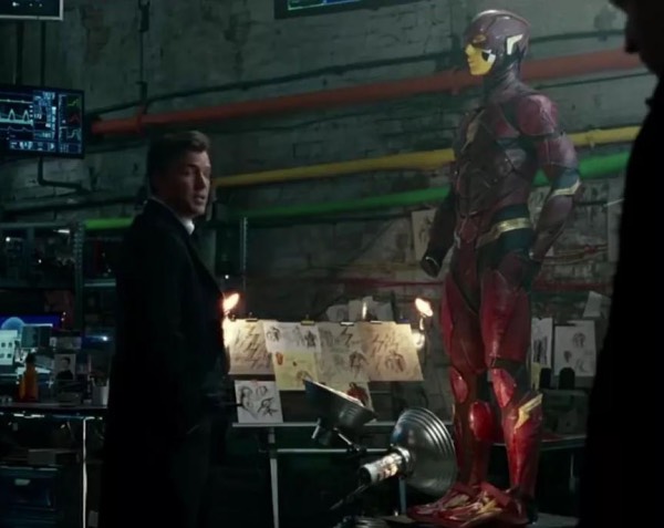 闪电侠的“秘密基地”,宅男英雄的生活工作一体化办公室