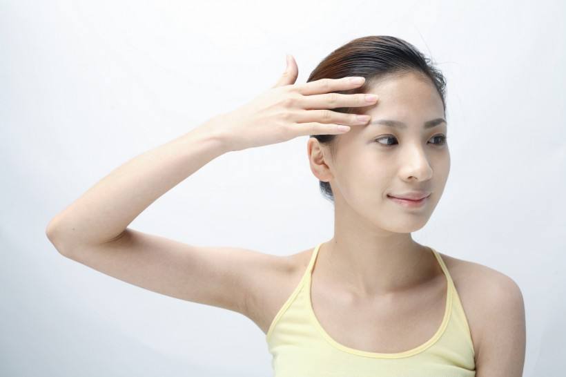 敏感肌肤干燥脱皮怎么修复,肌肤特别干燥怎么办