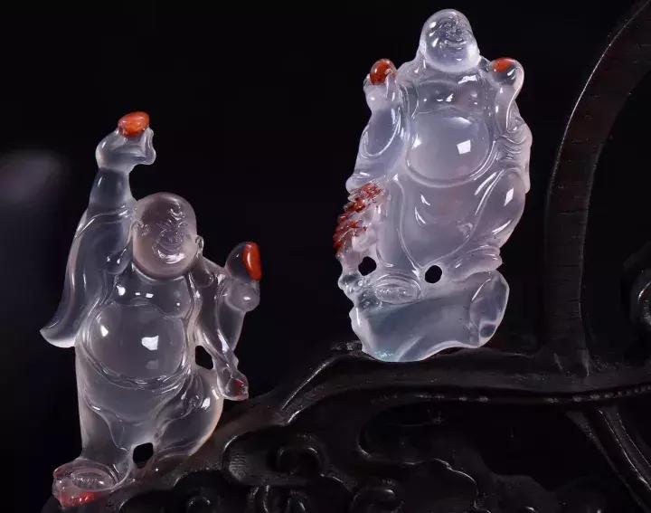 熹香坊带您领略冰飘南红的这一特质,连翡翠都比不上!