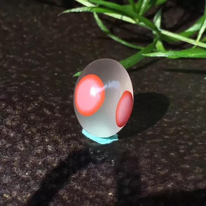 熹香坊带您领略冰飘南红的这一特质,连翡翠都比不上!