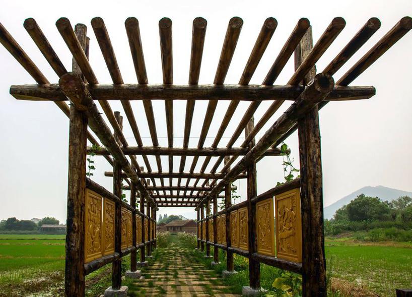 长兴有多美之图影生态湿地文化园，是典型的湖泊形湿地