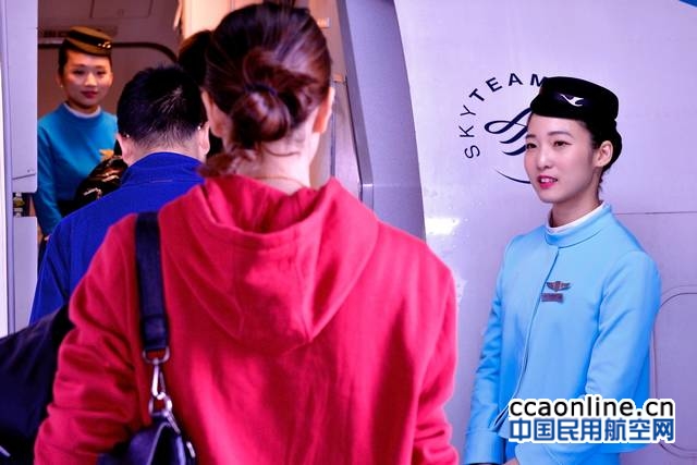厦门航空首批台湾籍空姐上岗，厦航台籍青年就业千人计划实施中