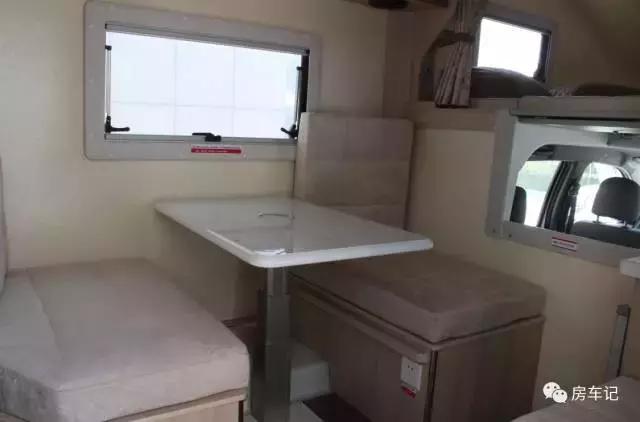 外观大气内饰很有质感,外观大气时尚内饰精致有质感