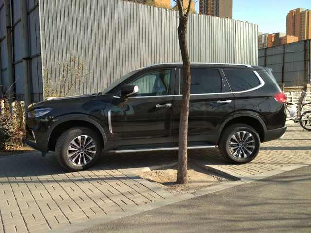 上汽大通d90和荣威rx8区别,上汽大通d90值得入手吗