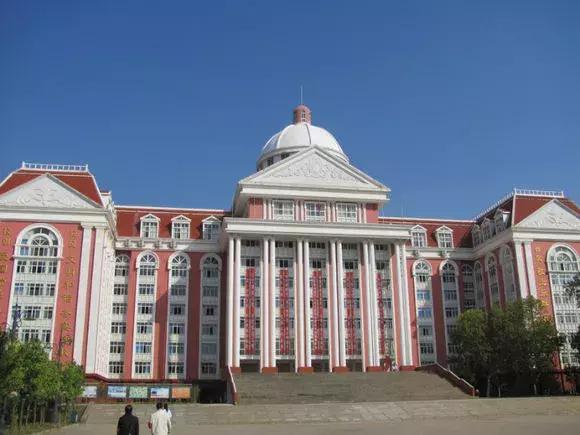 新建二中报道,江西省新建二中最新图片