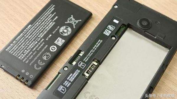 手机充电时电池是电源还是用电器,给手机充电充电器的电到底是什么