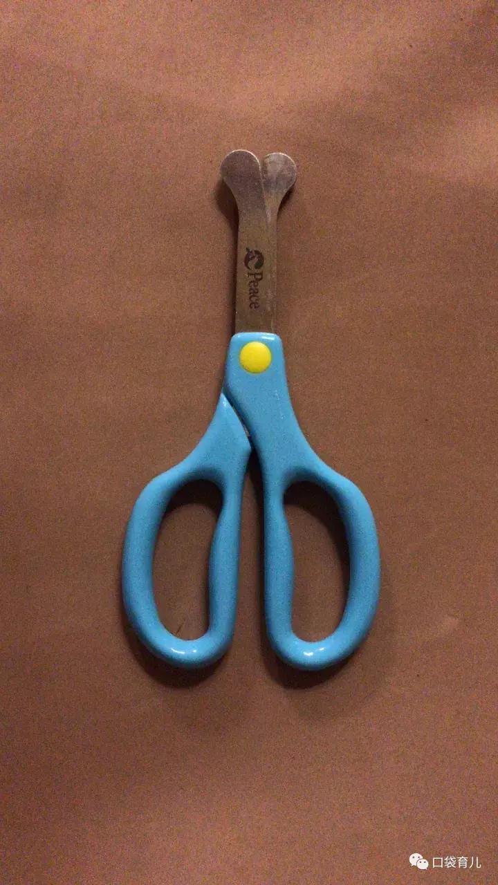 怎么教孩子用剪刀,如何给宝宝示范用剪刀