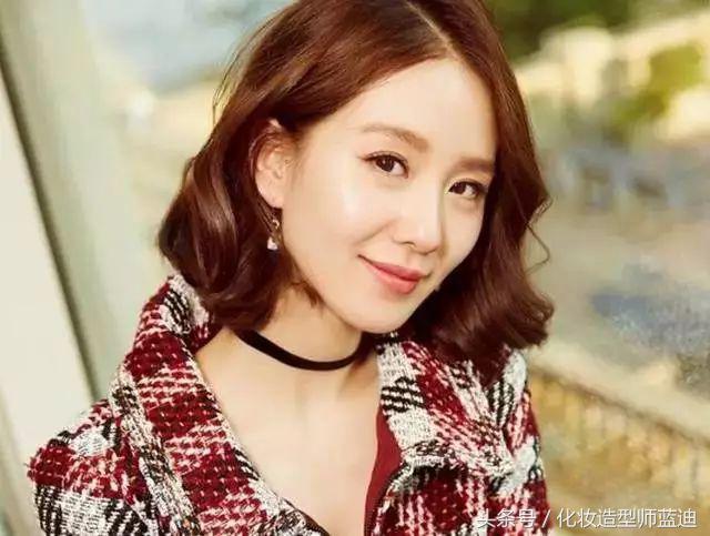 v脸发型女短发卷发,v脸适合的卷发