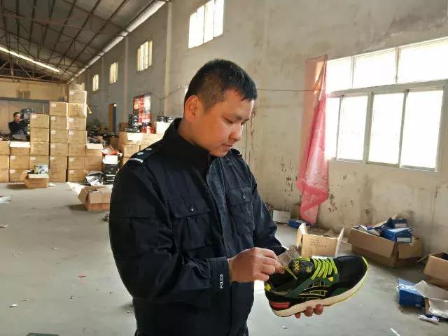 缃戝簵鍗栫殑鑰愬厠闃胯开鏄湡鐨勫悧,缃戜笂鍗栦綆浠风殑闃胯开鑰愬厠鏄鍝佸悧