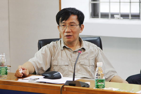 他只是安安静静的造了款遥控飞机，却造出了百亿美元！