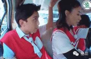 图嗨森丨看男神们用“绅士手”维持风度！女子晒与宋仲基“结婚证”惹怒父亲！