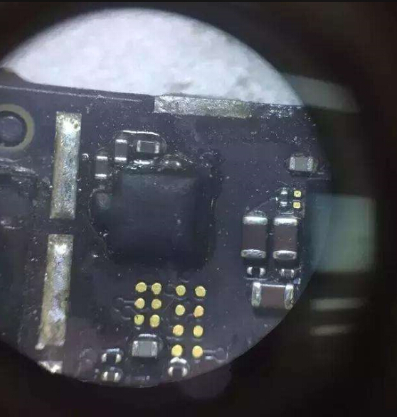 iphone6手机进水了该怎么办,iphone手机充电口进水了一直重启