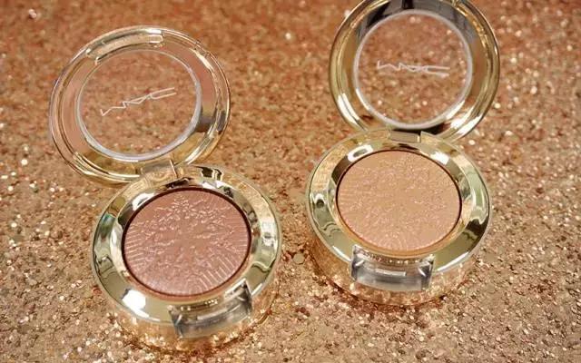 抛弃那些超级美的官方宣传图，圣诞限量还值不值得买？