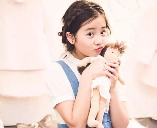 马伊琍的女儿舞蹈冠军,马伊琍最近女儿跳舞视频