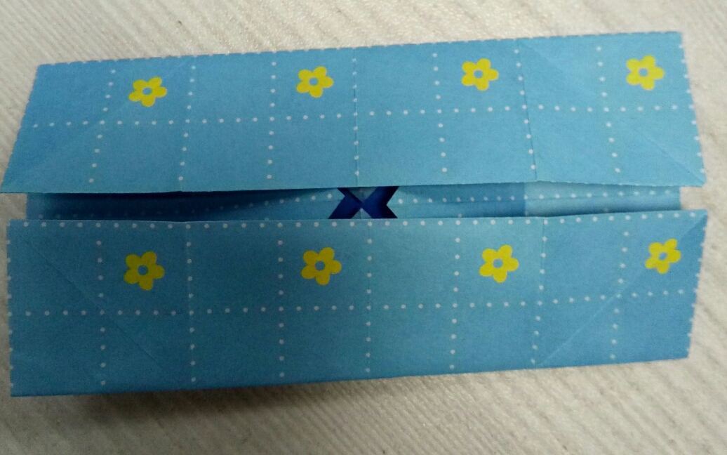 1张正方形折纸可以折什么,正方形折纸可以折什么东西