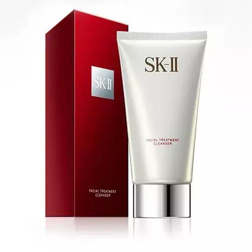 大家都不知道洗脸用什么洗最好,不知道怎么让自己洗脸