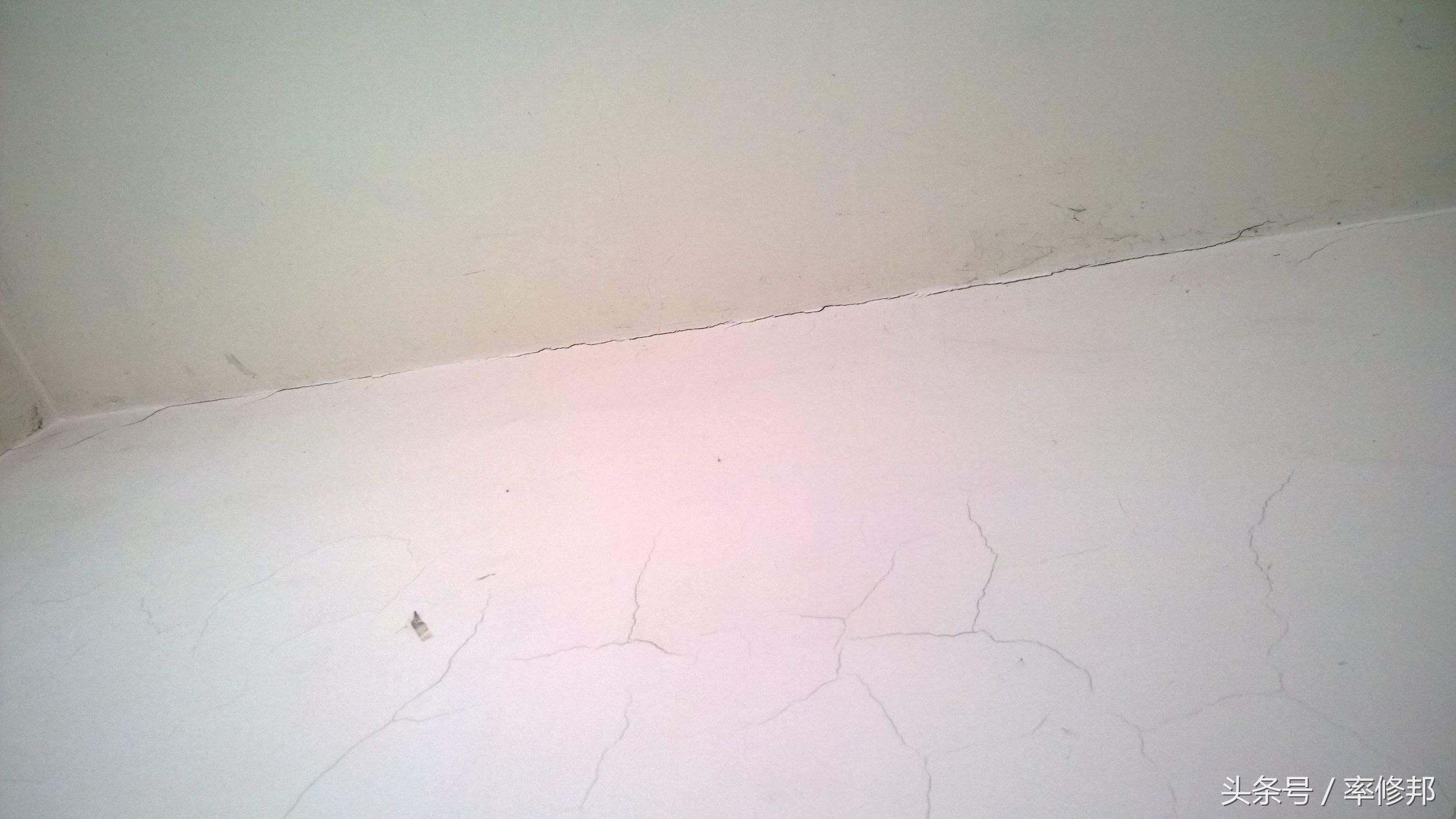 老师傅心中,墙面裂缝的解决办法及预防方法是这个