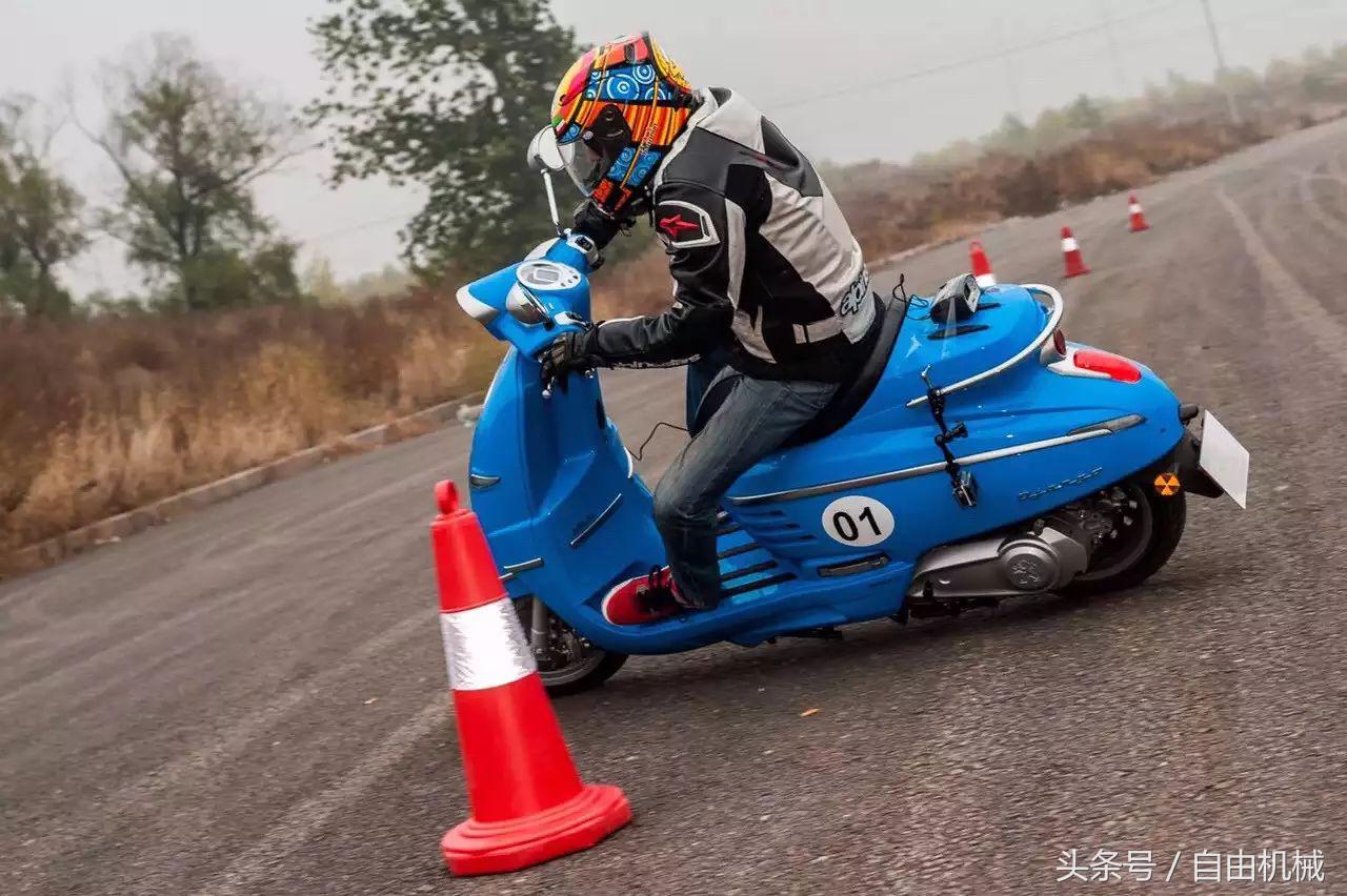 跑山、长途、复古范?两万元踏板推荐