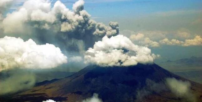 火山喷发会有什么奇观,世界上的火山喷发