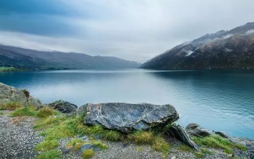 聆听|吴喜彬:《宿命里的河》——诵读:以琳