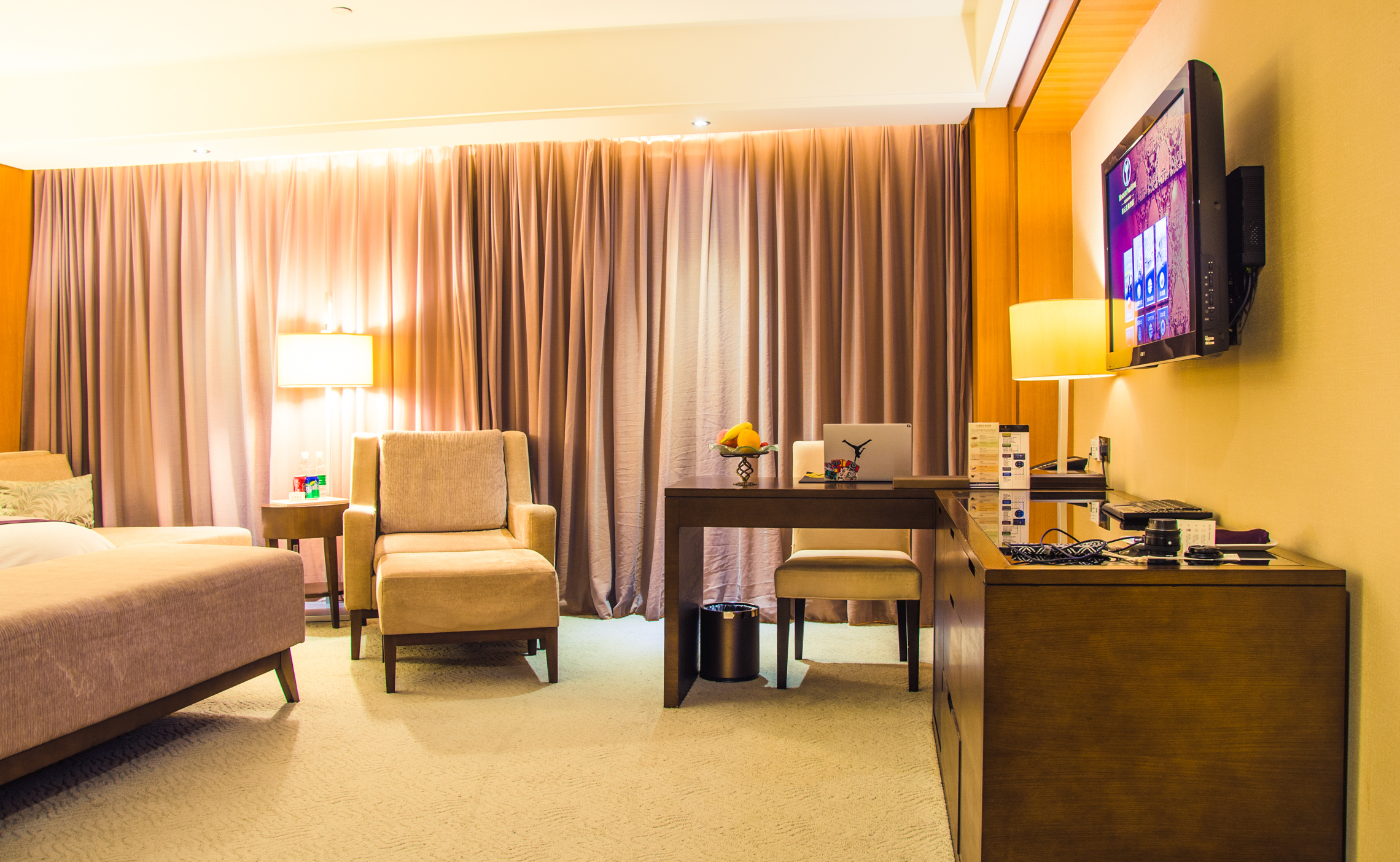 为何上海人都喜欢驱车到这吃大闸蟹，晚上还愿住在这里