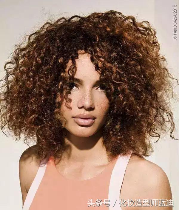 v脸发型女短发卷发,v脸适合的卷发