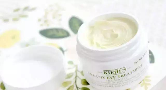 抛弃那些超级美的官方宣传图，圣诞限量还值不值得买？