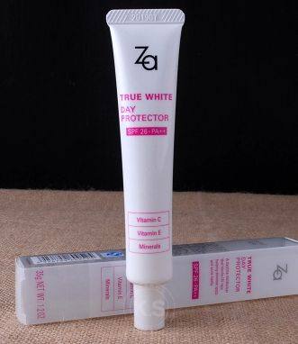 你真正选对隔离霜了吗?解密美妆达人的神秘化妆包