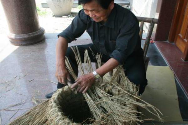 草编技术大全,草编制作小玩意技法视频