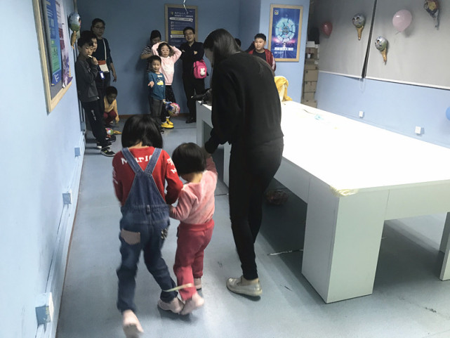 天天上学不开心？来场游戏压压惊！童程童美深圳校区感恩节游戏会