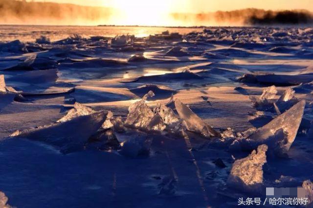 黑龙江冰封奇观,黑龙江呼玛段开启冰封季