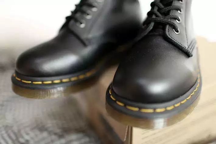 冬天女童鞋子加绒加厚靴子,冬季靴子怎么穿时髦又显高