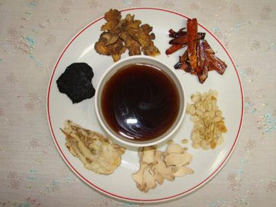 产后妈妈吃什么食物下奶,产后妈妈吃什么比较通便