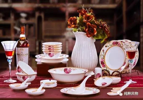 骨瓷是英国人发明的吗,欧洲瓷器发明者