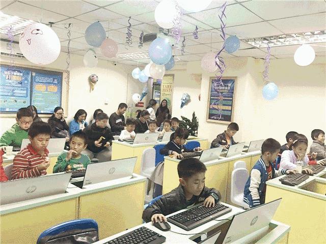 天天上学不开心？来场游戏压压惊！童程童美深圳校区感恩节游戏会