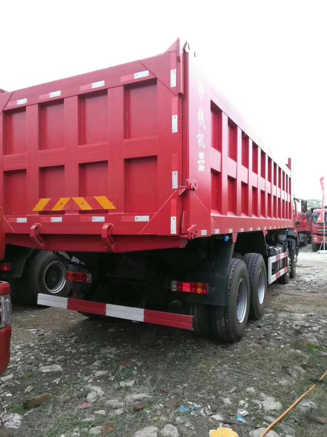 解放天v潍柴430升级460油耗如何,新款解放轻量化前四后八自卸