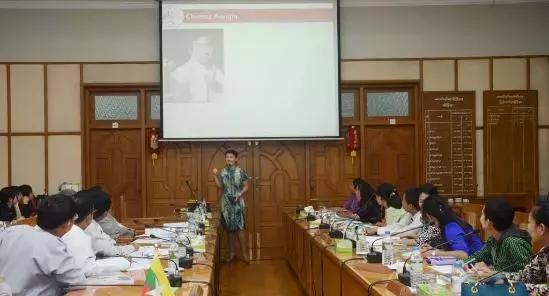 在缅甸工作能拿到工资吗,去缅甸当公务员有什么要求